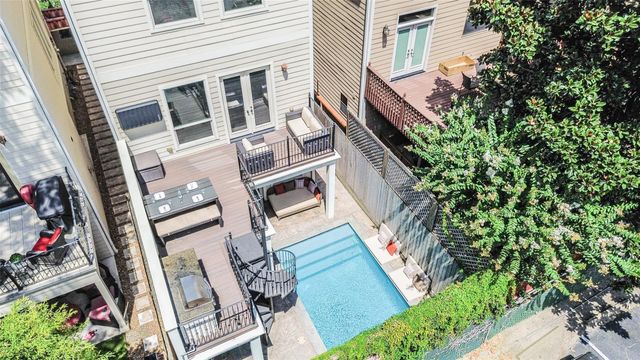 166 Reinicke Street, Houston, TX 77007