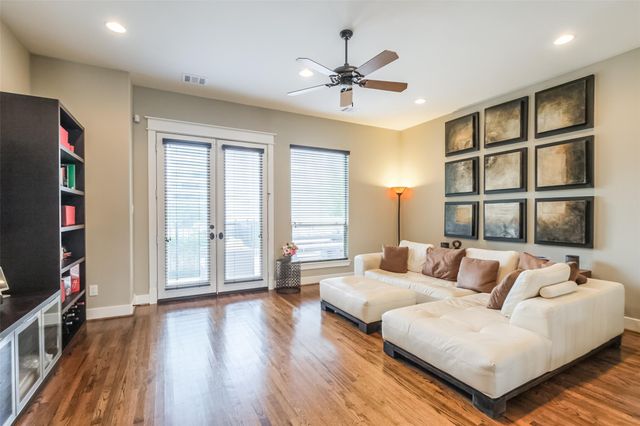166 Reinicke Street, Houston, TX 77007