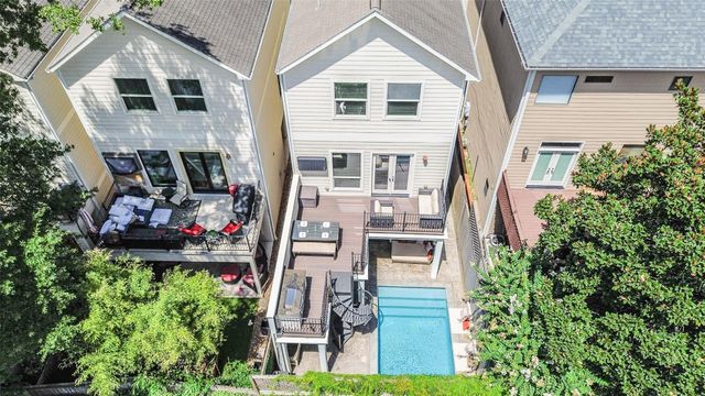 166 Reinicke Street, Houston, TX 77007