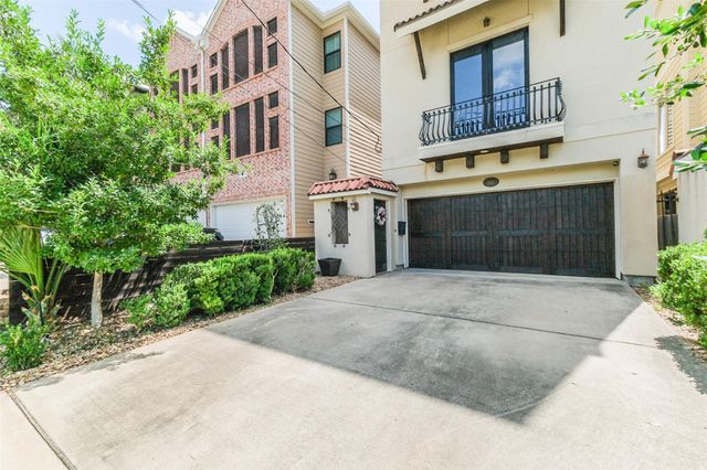 166 Reinicke Street, Houston, TX 77007