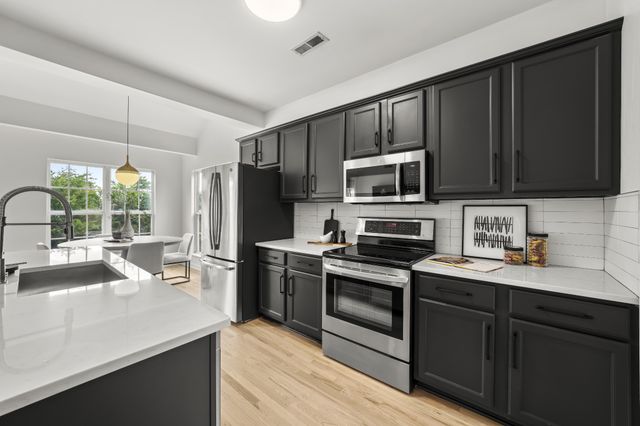 2712 Eastland Ave, Nashville, TN 37206