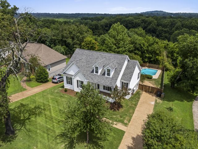 2712 Eastland Ave, Nashville, TN 37206