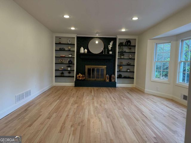 4621 Ellisbury Drive, Atlanta, GA 30338