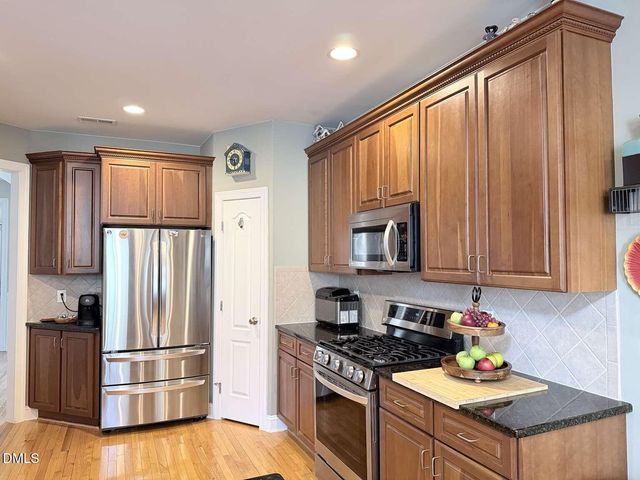 104 Alden Village Court, Cary, NC 27519