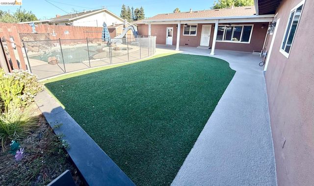 395 North AVE, Turlock, CA 95382