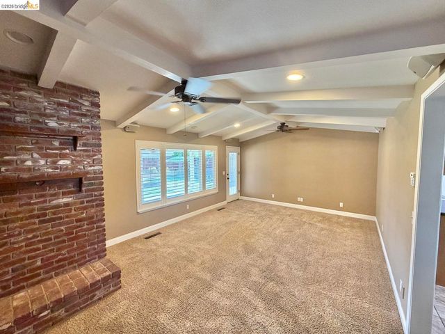 395 North AVE, Turlock, CA 95382