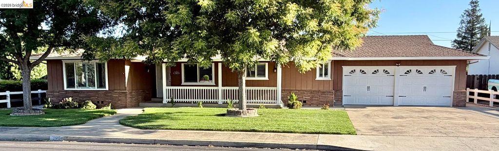 395 North AVE, Turlock, CA 95382