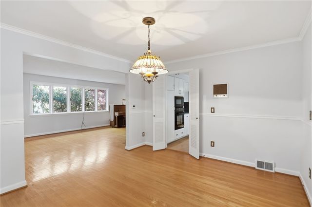 58 Landsdowne Lane, Pittsford, NY 14618
