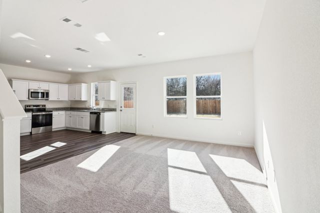 177 Snowdrop Avenue, La Vergne, TN 37086