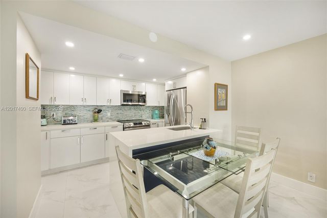 2100 S OCEAN DR 10B, Fort Lauderdale, FL 33316