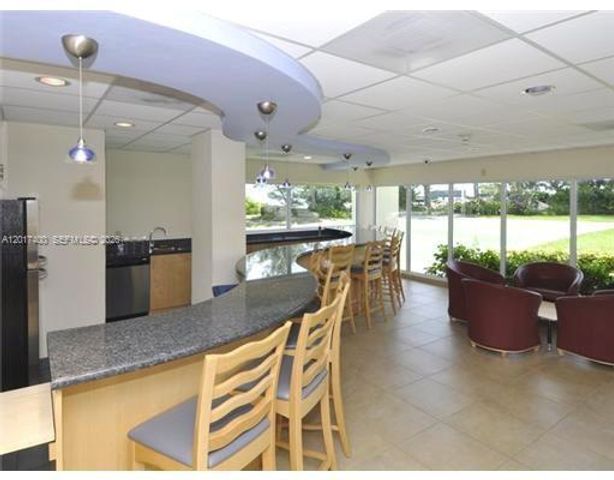 2100 S OCEAN DR 10B, Fort Lauderdale, FL 33316