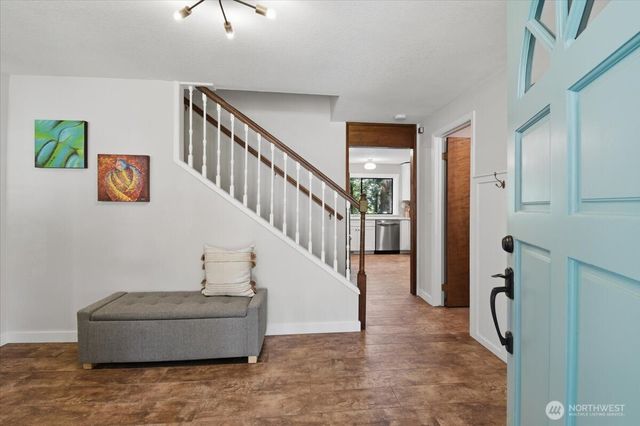 1610 202nd Place SW, Lynnwood, WA 98036