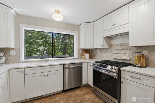 1610 202nd Place SW, Lynnwood, WA 98036