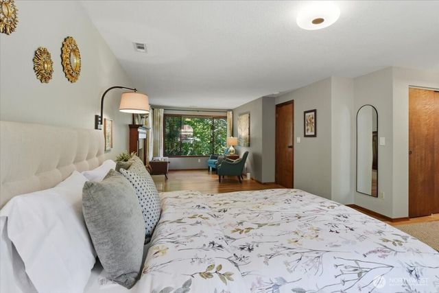 1610 202nd Place SW, Lynnwood, WA 98036