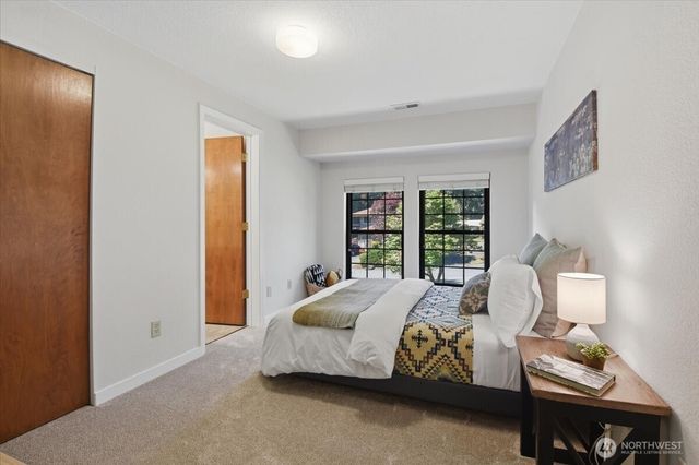 1610 202nd Place SW, Lynnwood, WA 98036