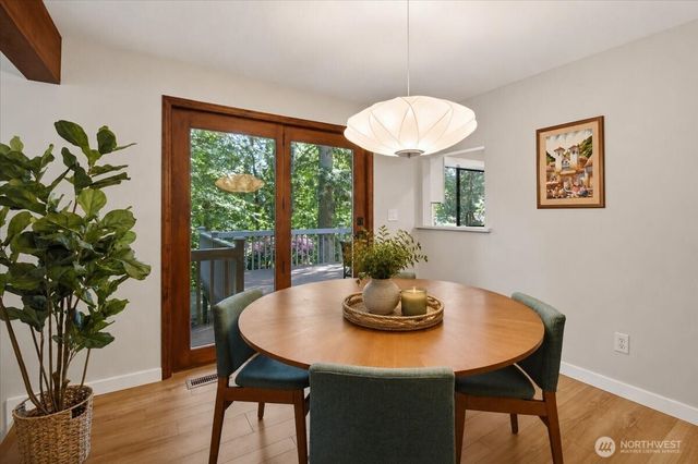 1610 202nd Place SW, Lynnwood, WA 98036