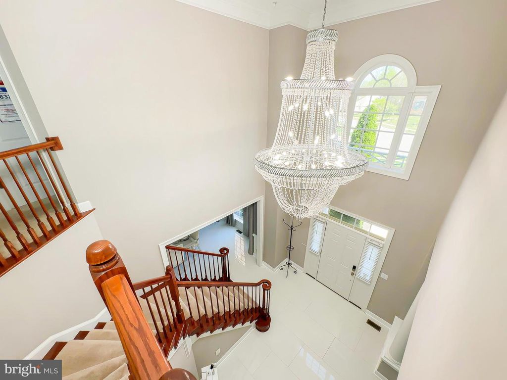 Image 14 of property listing at 6609 CHATHAM PARK DR, Brandywine, MD 20613