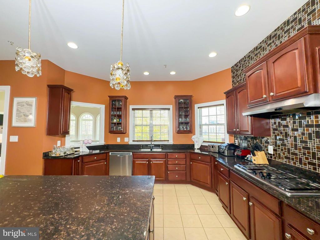 Image 23 of property listing at 6609 CHATHAM PARK DR, Brandywine, MD 20613