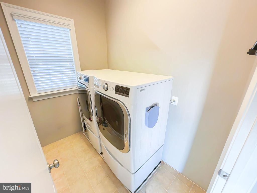 Image 27 of property listing at 6609 CHATHAM PARK DR, Brandywine, MD 20613