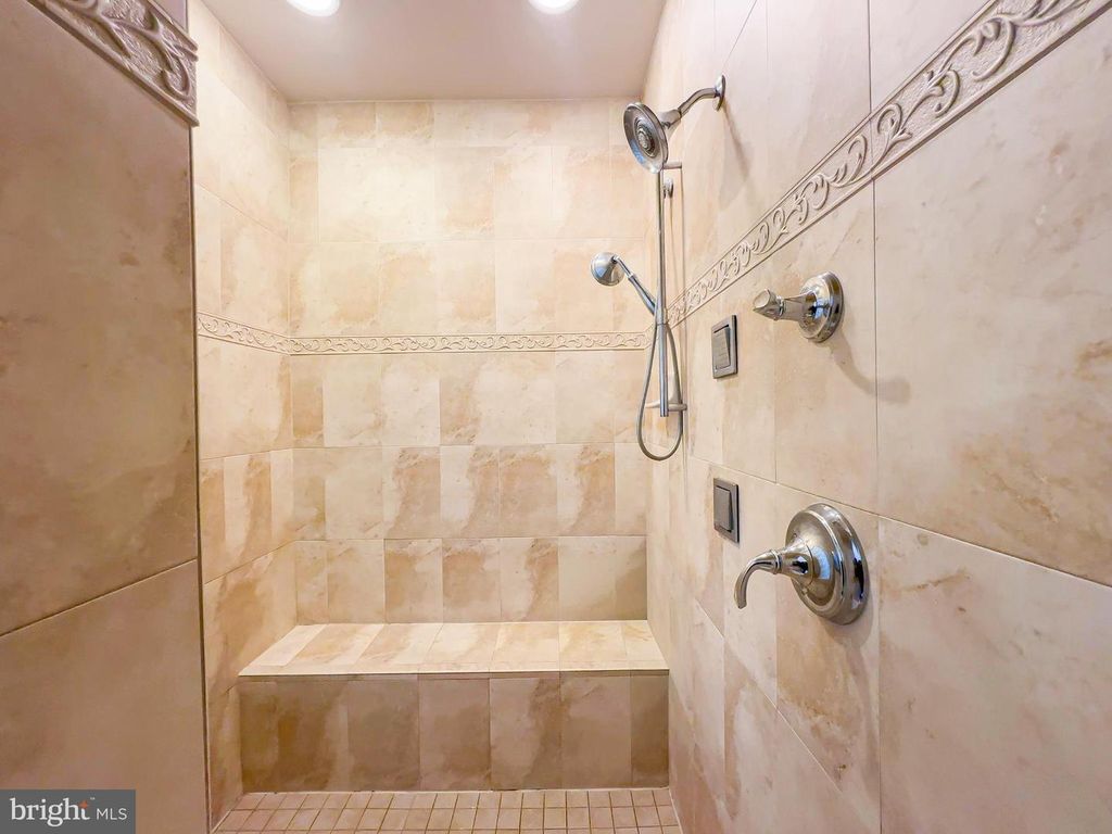 Image 35 of property listing at 6609 CHATHAM PARK DR, Brandywine, MD 20613