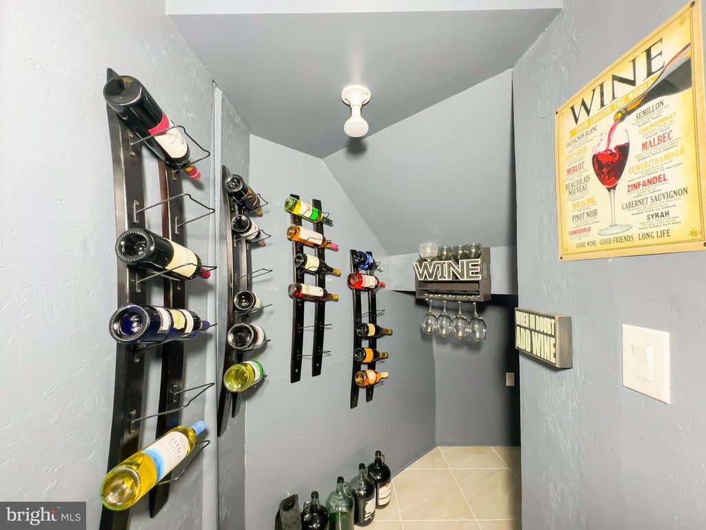 Image 65 of property listing at 6609 CHATHAM PARK DR, Brandywine, MD 20613