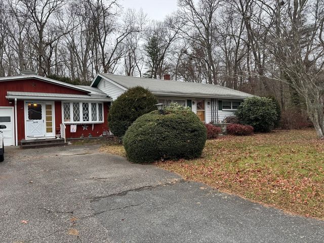 20 Faulkner St, Westport, MA 02790