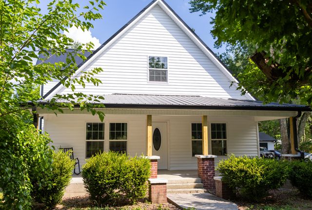 2544 W Valley Road, Dunlap, TN 37327
