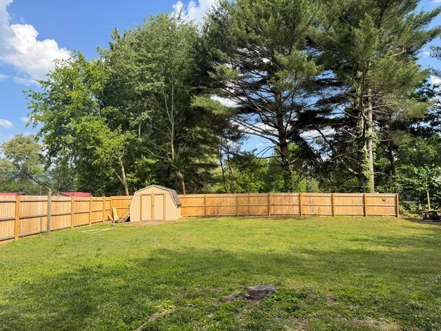 2544 W Valley Road, Dunlap, TN 37327