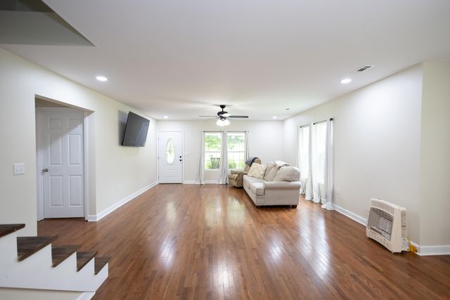 2544 W Valley Road, Dunlap, TN 37327