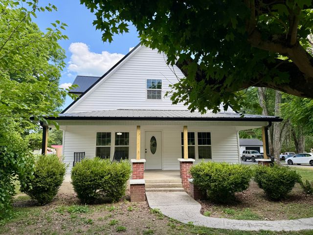2544 W Valley Road, Dunlap, TN 37327