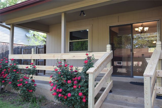 4208 Blossom Trail, Arlington, TX 76016