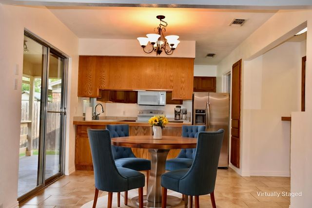 4208 Blossom Trail, Arlington, TX 76016