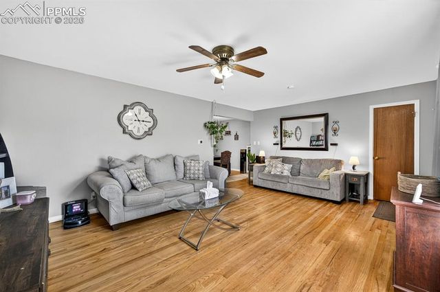 433 Ponderosa Drive, Colorado Springs, CO 80911