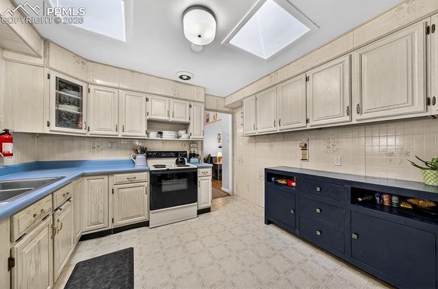 433 Ponderosa Drive, Colorado Springs, CO 80911