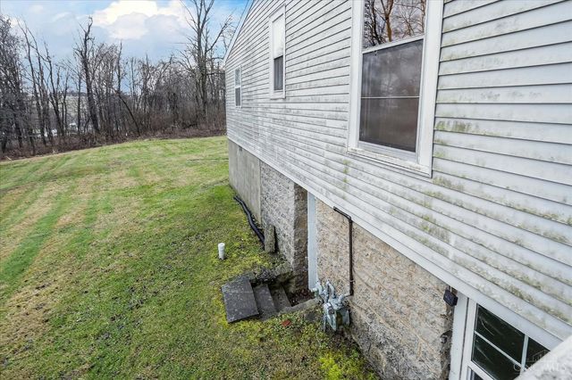 648 N High Street, Hillsboro, OH 45133