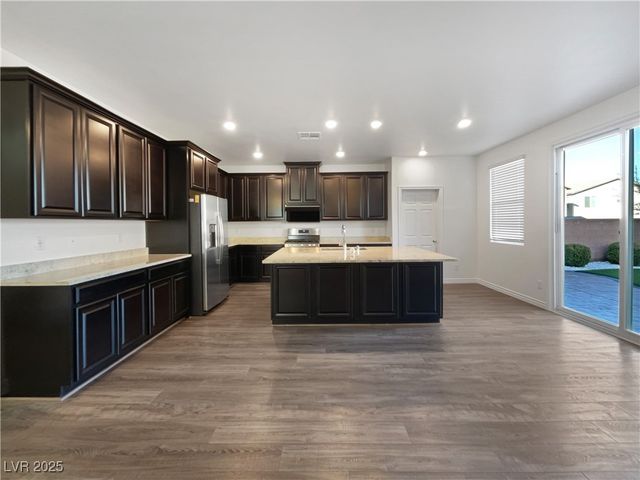 10152 Tenaya Meadows Street, Las Vegas, NV 89178