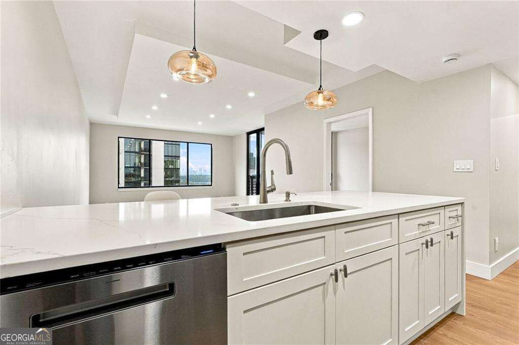 3481 Lakeside Drive NE 1905, Atlanta, GA 30326 — photo 4