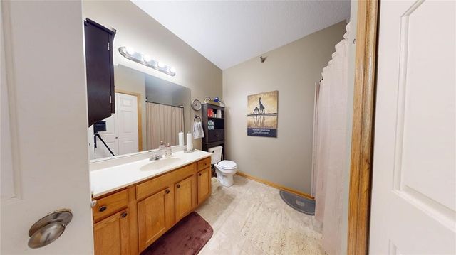 10335 Norfolk Drive 8, Johnston, IA 50131