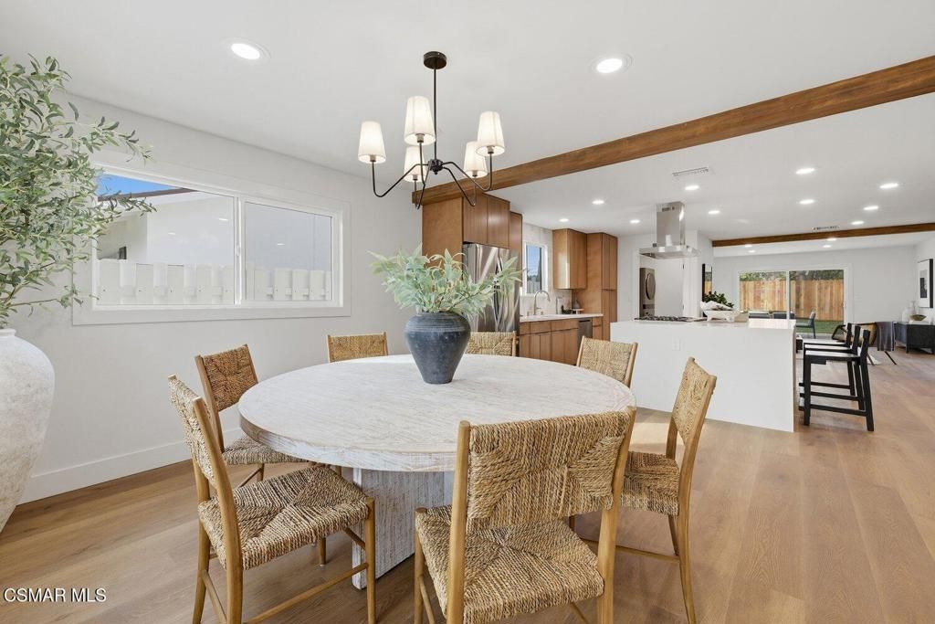 Image 14 of property listing at 6655 Lederer Avenue, West Hills, CA 91307