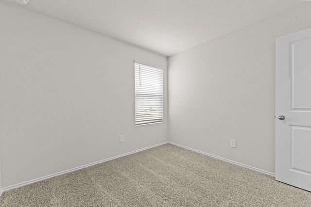 307 Wild Goose DR, Luling, TX 78648