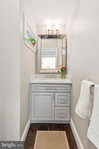 858 E THOMPSON ST, Philadelphia, PA 19125