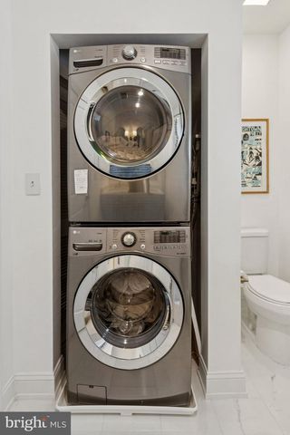 858 E THOMPSON ST, Philadelphia, PA 19125