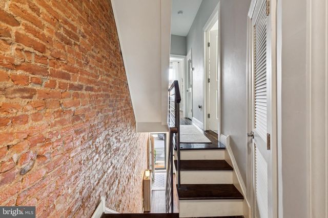 858 E THOMPSON ST, Philadelphia, PA 19125