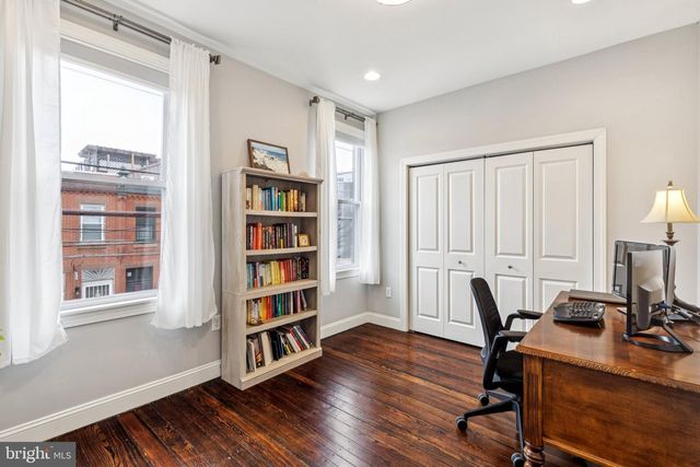 858 E THOMPSON ST, Philadelphia, PA 19125