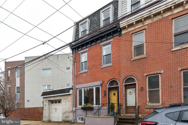 858 E THOMPSON ST, Philadelphia, PA 19125