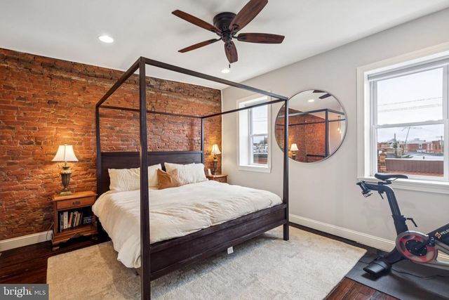 858 E THOMPSON ST, Philadelphia, PA 19125