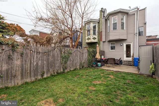 858 E THOMPSON ST, Philadelphia, PA 19125