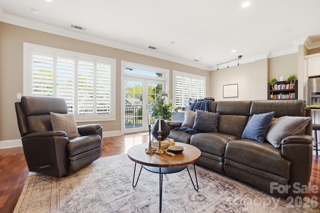 626 Queens Road 102, Charlotte, NC 28207