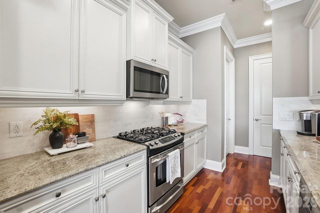 626 Queens Road 102, Charlotte, NC 28207