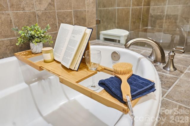 626 Queens Road 102, Charlotte, NC 28207